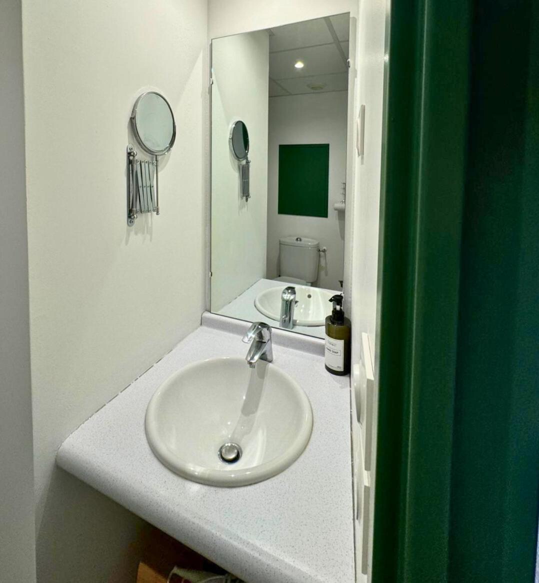Appartamento Oasis - Wifi, Clim, Vue, Equipe Lourdes Esterno foto