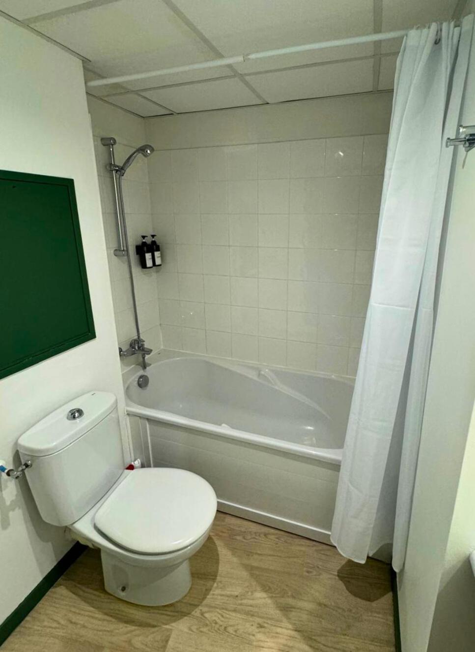Appartamento Oasis - Wifi, Clim, Vue, Equipe Lourdes Esterno foto